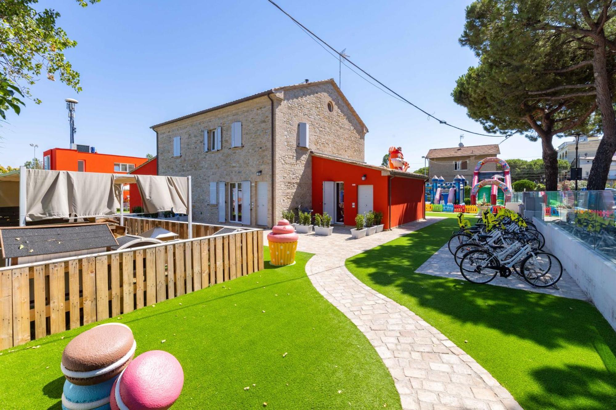 Ciccio Hotel Misano Adriatico Bagian luar foto