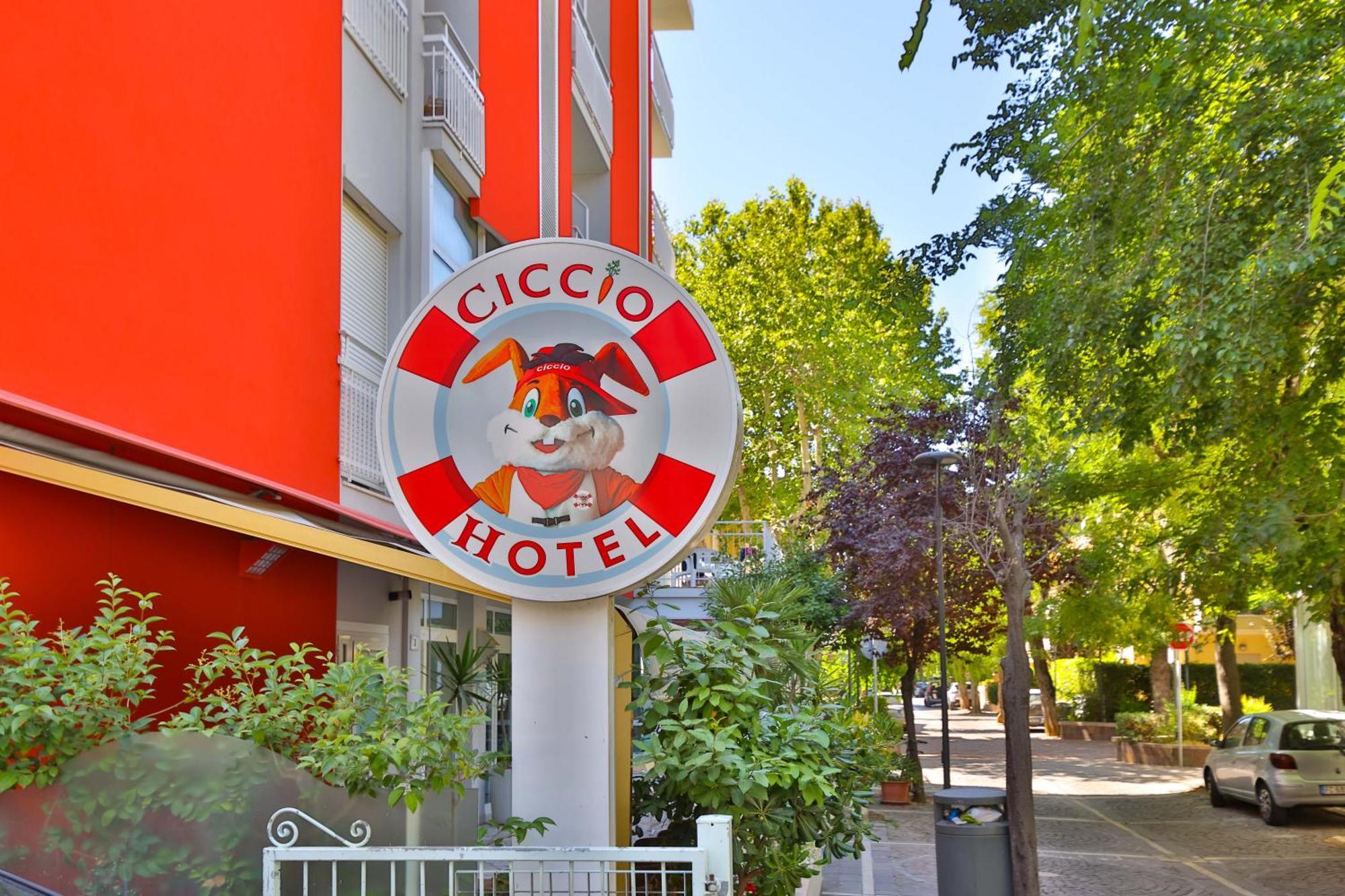 Ciccio Hotel Misano Adriatico Bagian luar foto