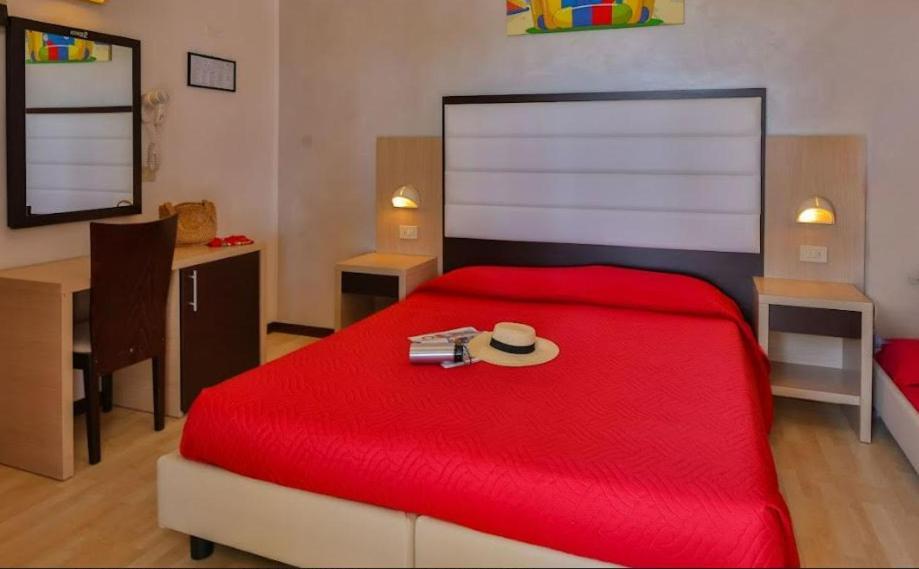 Ciccio Hotel Misano Adriatico Bagian luar foto